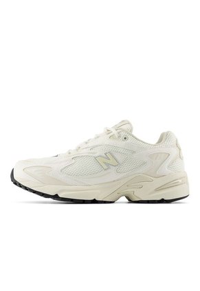 Tenis Deportivos New Balance Originales 725 V1 Blanco