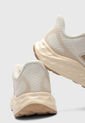 Tenis new balance Fresh Foam Arishi v4 Beige de New Balance