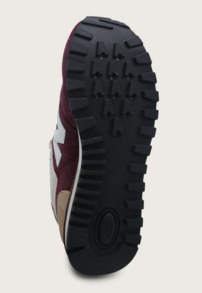 Tenis Lifestyle Borgoña-Marfil-Mostaza New Balance 574