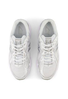 Tenis Lifestyle Unisex 740 New Balance U740WM2