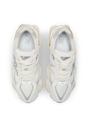 Tenis Lifestyle Unisex 9060 New Balance U9060ECA