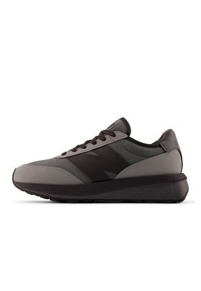 Tenis New Balance 370 Hombre-Gris/Negro