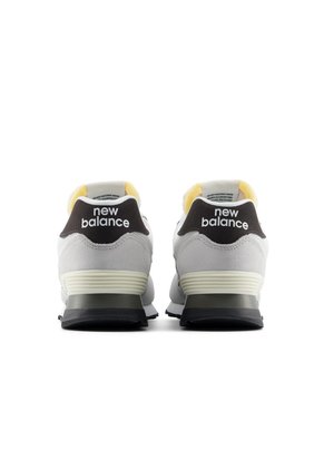 Unisex 574 New Balance U5744M1