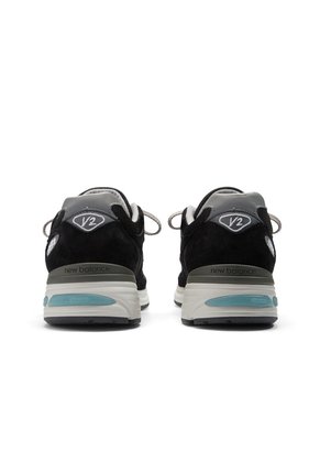 Unisex Made In UK 991 V2 New Balance U991BK2