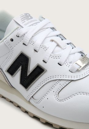 Tenis Lifestyle Blanco-Beige-Negro New Balance 373