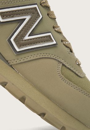 Tenis Lifestyle Verde Oliva-Gris-Blanco New Balance 574 v2