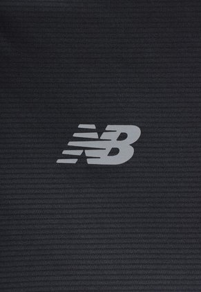 Camiseta new balance Sport Essential Negro