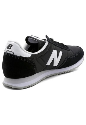Tenis Lifestyle Negro-Blanco New Balance 720