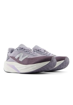 Tenis Running FuelCell Rebel V5 New Balance WFCX906