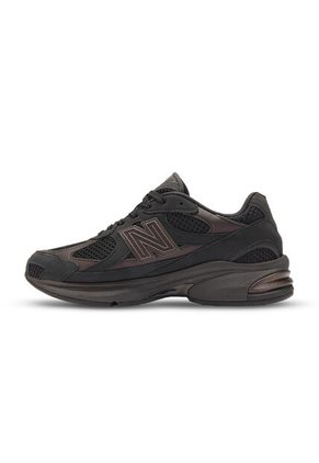Tenis Deportivo New Balance Original Abzorb2010 Negro Unisex