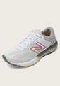 Tenis Running Marfil-Gris-Multicolor New Balance 520 v7 de New Balance