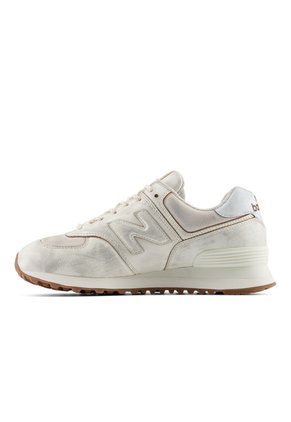 Tenis Lifestyle 574 New Balance W574HF