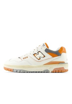 Tenis New Balance 550-Blanco/Naranja