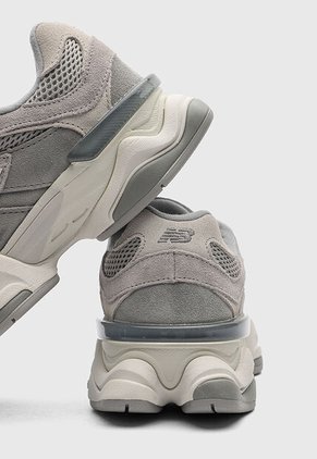 Tenis new balance 9060 Gris