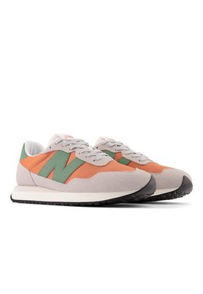 Tenis New Balance 237-Naranja
