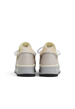 Tenis Lifestyle Unisex 997 Made In USA New Balance U997GG