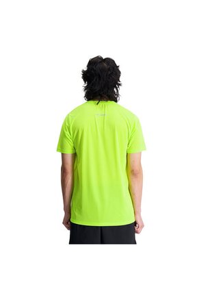 Camisa Deportiva New Balance Accelerate Verde Para Hombre
