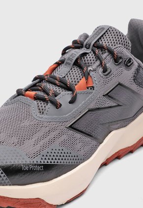 Tenis new balance DynaSoft Nitrel V6 Gris