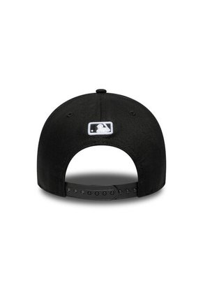 Gorra New Era New York Yankees-Negro Enriquecido