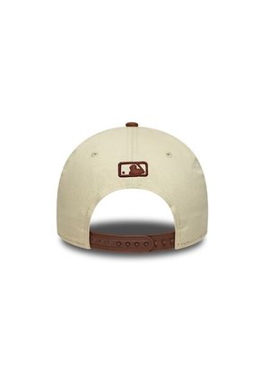 GORRA NEW ERA 60691351 (OS) Talla N/A