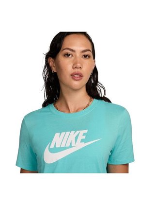 Camiseta Nike Sportswear Essentials Mujer-Celeste