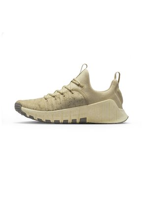 Tenis Nike Free Metcon 6 SE Mujer