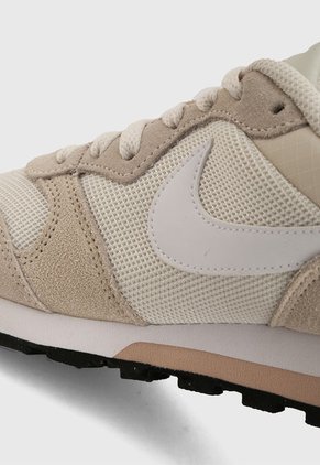 Tenis Lifestyle Beige-Blanco Nike Md Runner 2