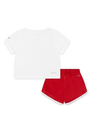 Conjunto Niños Nike Dri-FIT Game, Swoosh, Match!