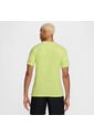 Camiseta Hombre Lifestyle Nike Sportswear Club Amarillo de Nike