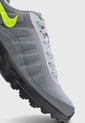 Tenis Lifestyle NIKE Air Max Invigor Gris de Nike