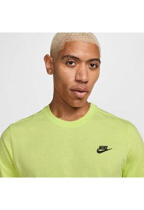 Camiseta Hombre Lifestyle Nike Sportswear Club Amarillo