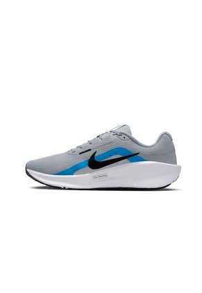 TENIS DOWNSHIFTER 13 NIKE