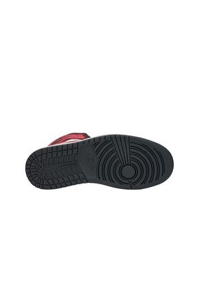 BOTAS WMNS AIR JORDAN 1 MID NIKE