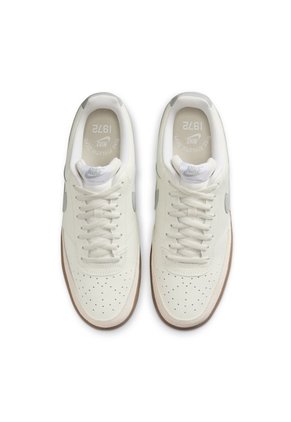 TENIS NIKE HOMBRE HV2530-100 COURT VIS Talla 7