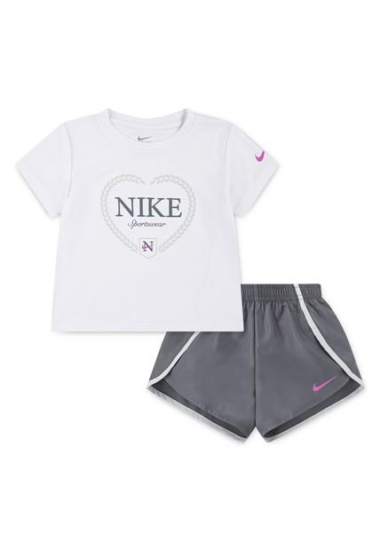 Conjunto Niños Nike Dri-FIT Game, Swoosh, Match! Gris
