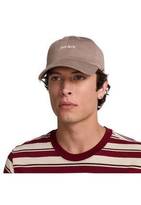 Gorra Nike Club Cap Jdi L Hombre-Café