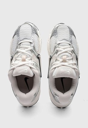 Tenis NIKE V5 RNR Blanco