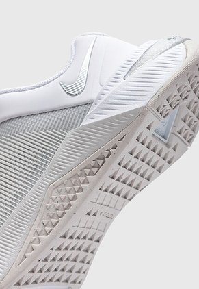 Tenis NIKE Metcon 10 Gris