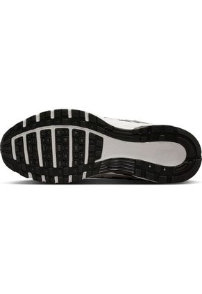 TENIS NIKE HOMBRE IO8711-101 P-6000 Talla 9.5