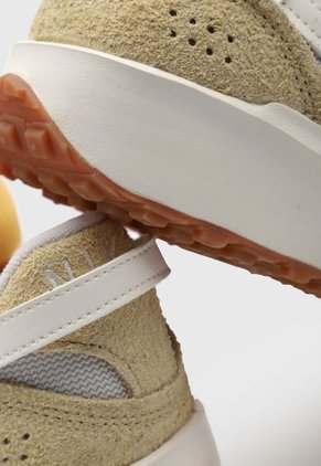 Tenis Lifestyle Beige-Blanco Nike Waffle Debut Vintage