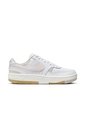 Tenis Nike Gamma Force Mujer-Blanco de Nike