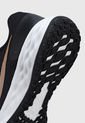 Tenis Negro-Blanco-Dorado Nike Revolution 6 NN de Nike