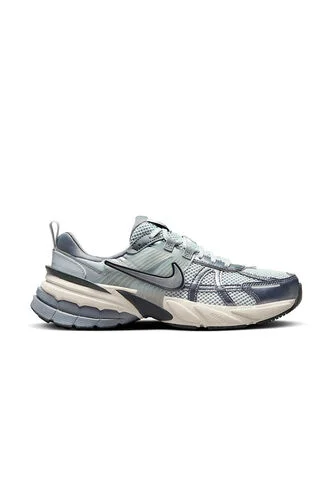 TENIS NIKE MUJER FD0736-003 V2K RUN Talla 7.5 Nike