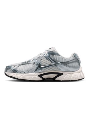 TENIS NIKE HOMBRE HJ5228-014 V5 RNR Talla 11