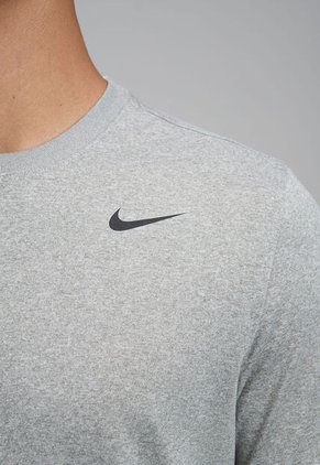 Camiseta NIKE Dri-FIT Legend Gris