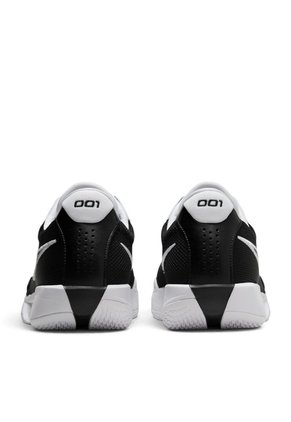 Tenis Nike G.T. Cut Academy Hombre-Negro/Blanco