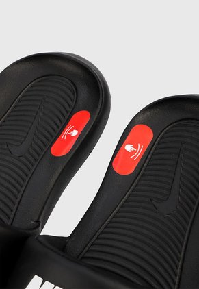 Playeras NIKE Victori One Slide Negro