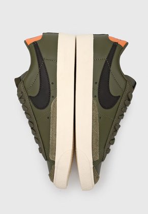 Tenis Lifestyle Verde-Beige-Negro Nike Blazer Low '77