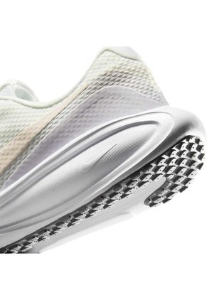 TENIS REVOLUTION 8 NIKE