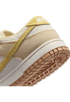 Tenis Mujer Lifestyle Nike Dunk Low Next Nature SE Dorado